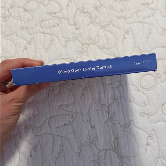 Lovevery Book - Olivia Goes to the Dentist - Picture 3 of 3